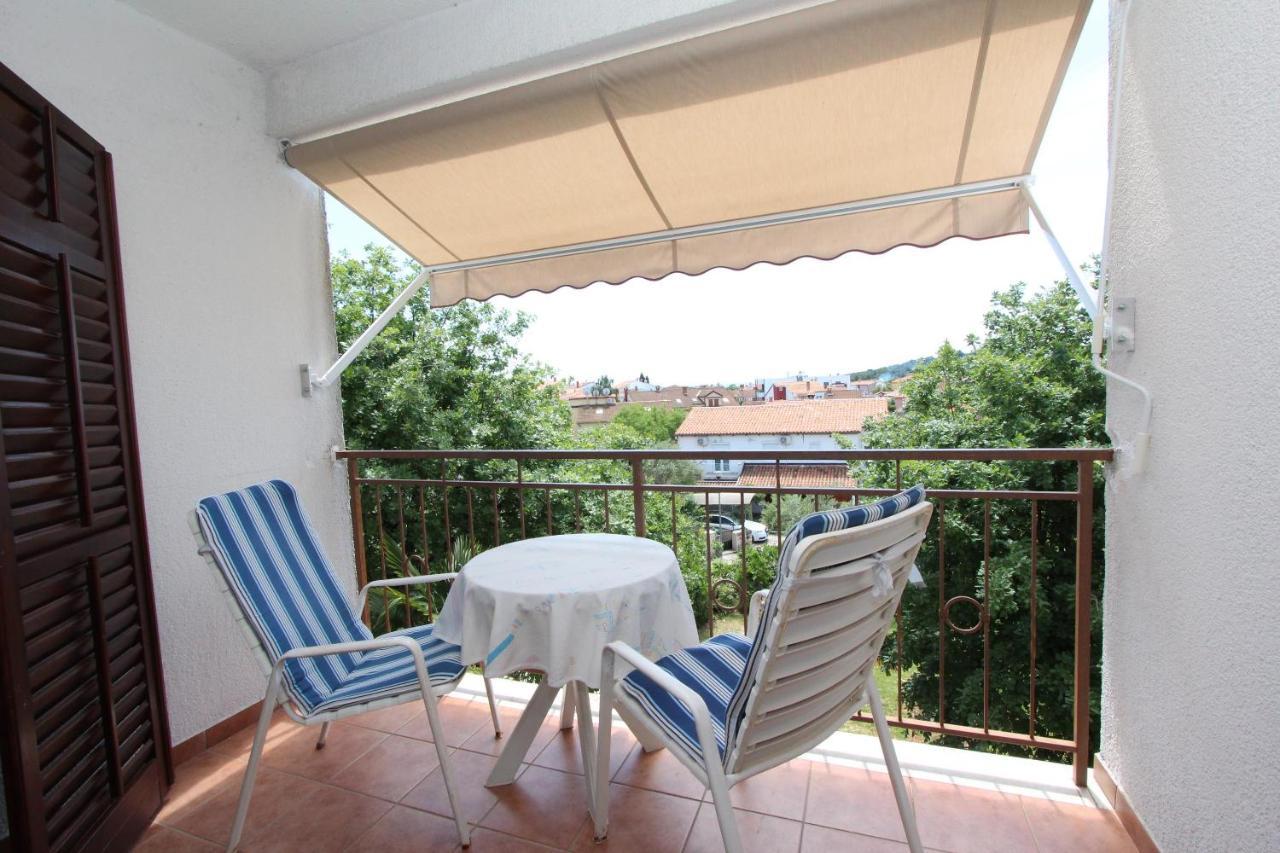Rooms And Apartments Dino Rovinj Exterior foto